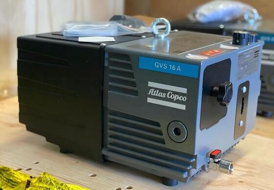 Αντλία κενού GVS16A 0.9kw Δύναμη κινητήρα Περιορισμός υδρατμών 15mbar Σχεδιασμένο για την κατασκευή και την έρευνα ημιαγωγών