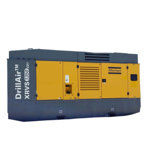 Μαύρος φορητός συμπιεστής XRVS1350 429 kW και 975 L χωρητικότητα δεξαμενής ντίζελ Η απόλυτη κινητή λύση